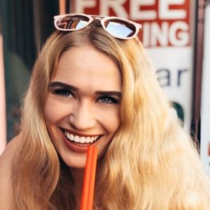 Meet your Posher, Megan